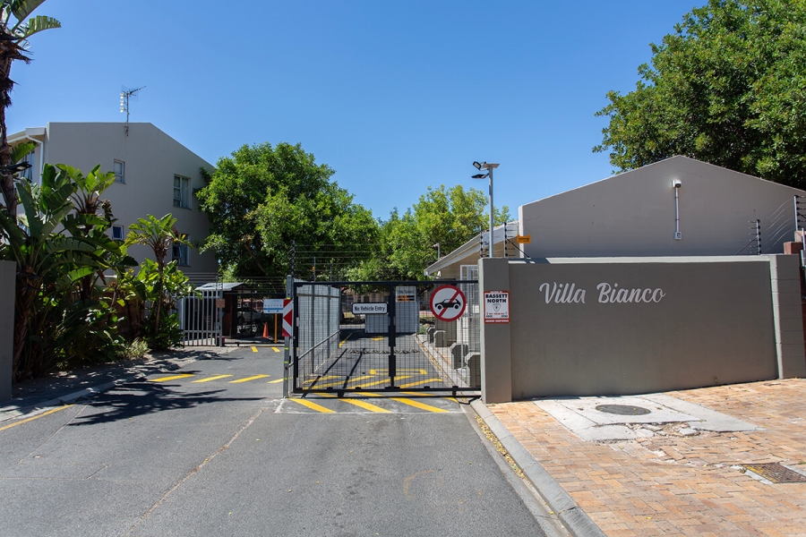 2 Bedroom Property for Sale in Oakglen Western Cape